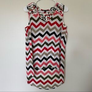 Zac& Rachel Chevron Sleeveless Blouse. Size Small